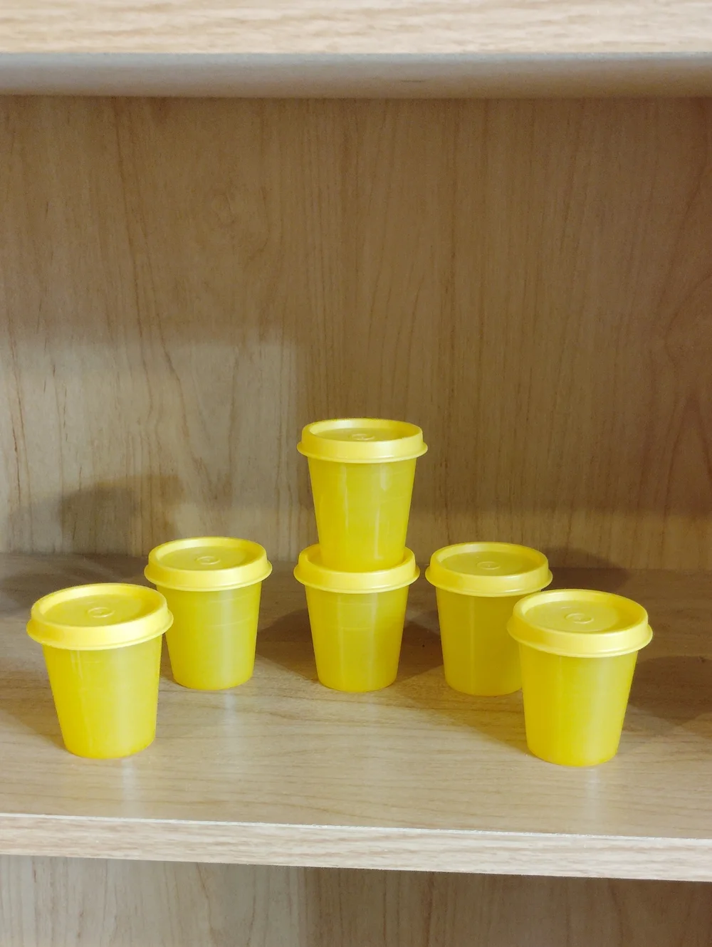 Tupperware Classic Sheer Midgets 2 oz. Minis 6 PC SET Tupper Jell-O Shot Glasses